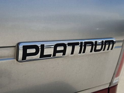 Used 2013 Ford F150 Platinum image 9