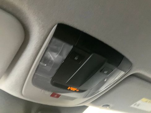 Certified 2025 Kia Niro EX image 21