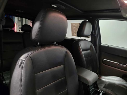 Used 2008 Ford Escape Limited image 15