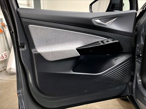 New 2026 Volkswagen ID.4 Pro image 23