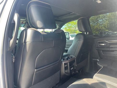 Used 2025 RAM 2500 Laramie AWD/4WD image 22