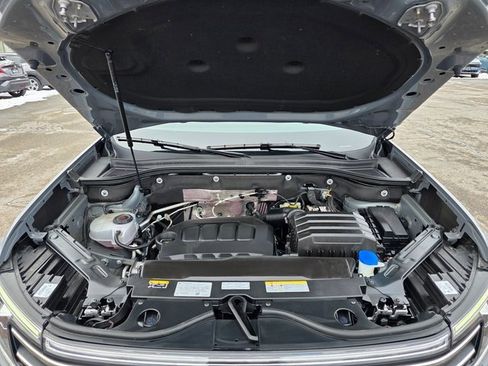 Used 2025 Volkswagen Atlas SE image 14