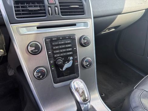 Used 2013 Volvo XC60 3.2 AWD/4WD image 14