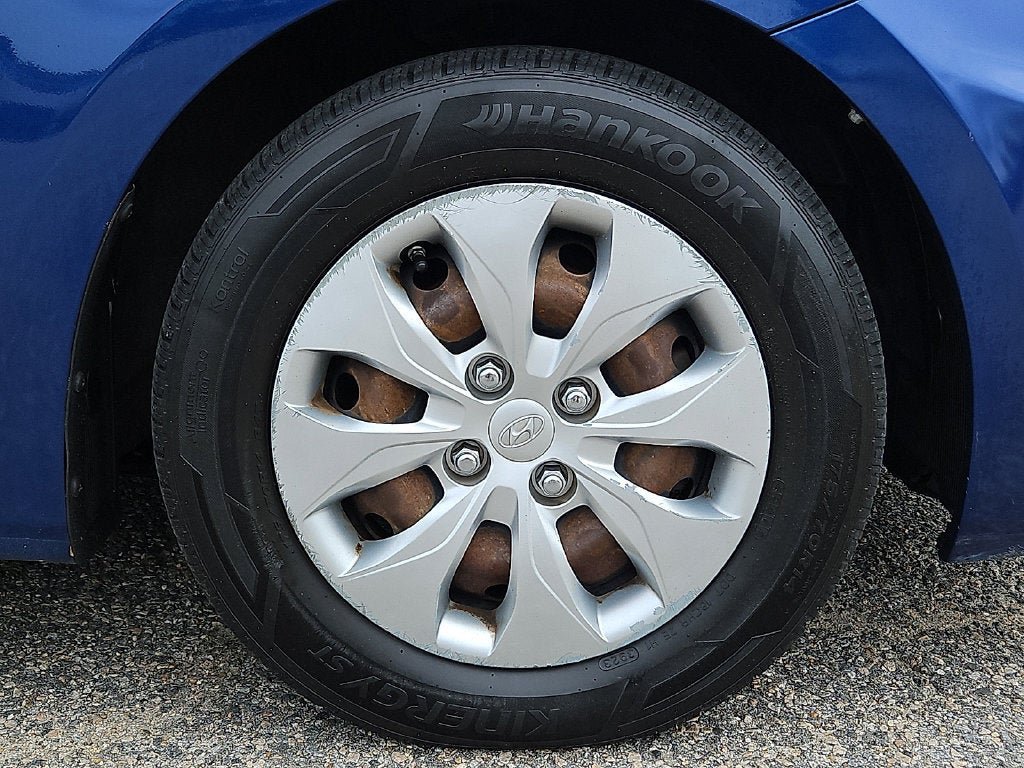 Used 2017 Hyundai Accent SE FWD image 11