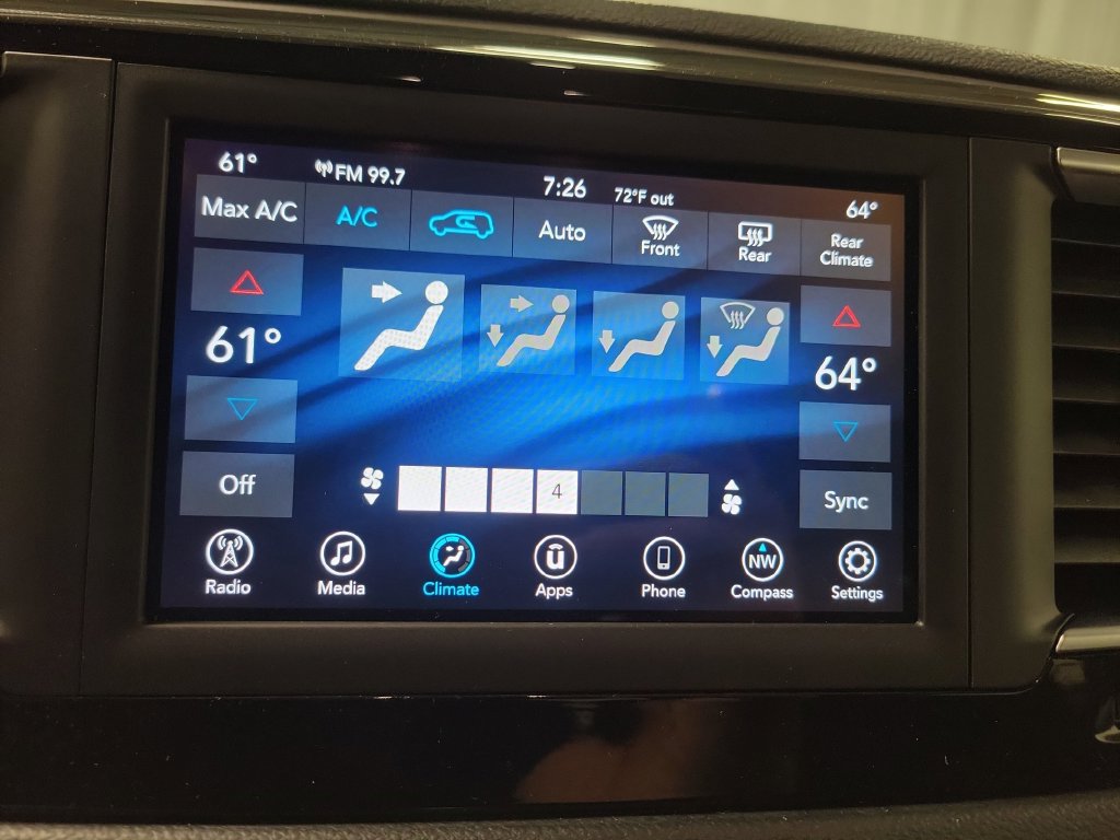 Used 2020 Chrysler Pacifica Touring FWD image 23