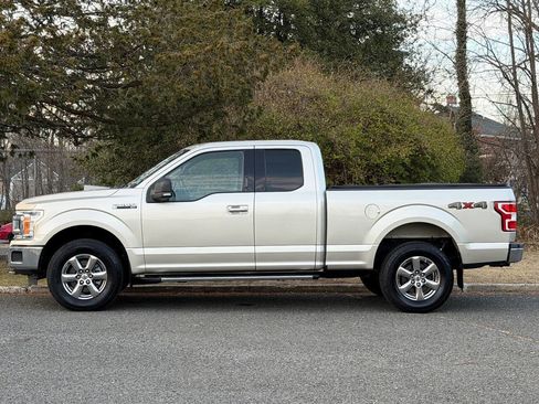 Used 2018 Ford F150 XLT w/ Equipment Group 302A Luxury image 2