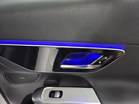 Certified 2025 Mercedes-Benz GLC 300 image 14