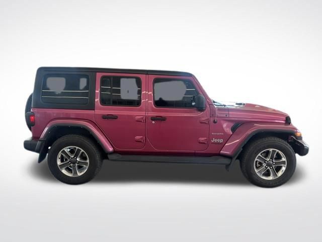 Used 2022 Jeep Wrangler Unlimited Sahara w/ Cold Weather Group AWD/4WD image 10