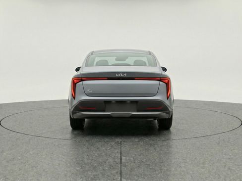 Used 2025 Kia K4 image 6