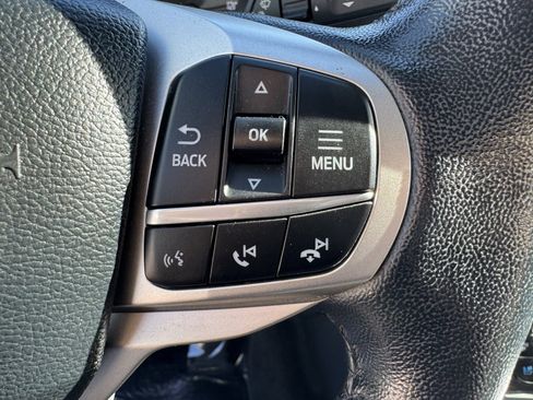 Used 2022 Ford Explorer Limited image 22