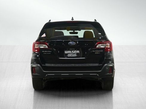 Used 2019 Subaru Outback 3.6R Touring w/ Popular Package #3A image 4