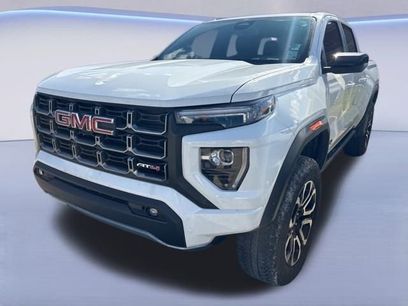 Used 2025 GMC Canyon AT4 w/ Nightfall Edition