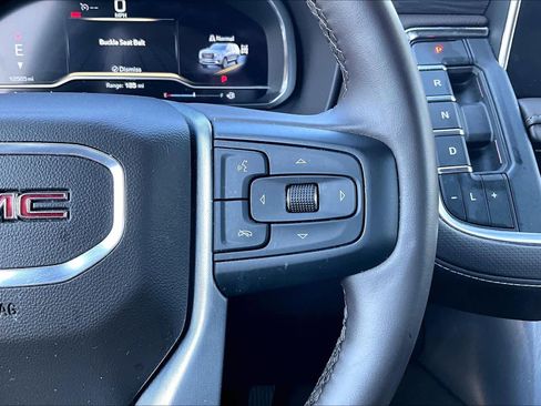 Used 2024 GMC Yukon SLT w/ SLT Luxury Package AWD/4WD image 23