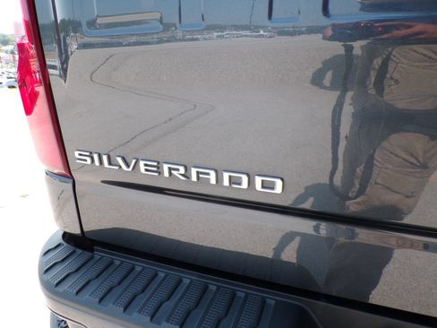 Used 2020 Chevrolet Silverado 1500 RST AWD/4WD image 17