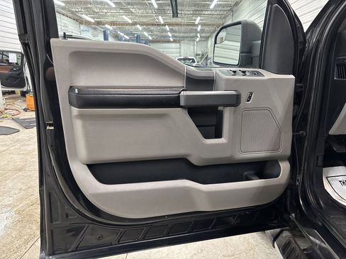 Used 2015 Ford F150 XLT w/ Equipment Group 302A Luxury image 7