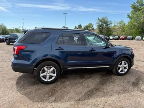Used 2016 Ford Explorer XLT w/ Equipment Group 202A AWD/4WD image 7