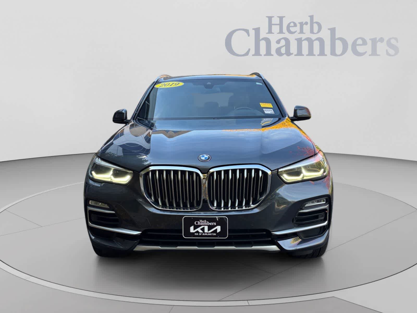 Used 2019 BMW X5 xDrive40i w/ Premium Package 2 AWD/4WD image 2