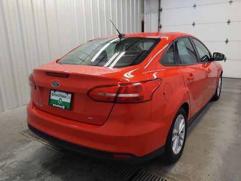 Used 2017 Ford Focus SE FWD image 9