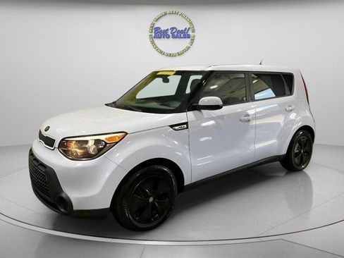 Used 2016 Kia Soul w/ Convenience Package FWD image 1