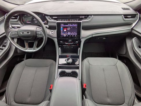 New 2026 Jeep Grand Cherokee Laredo X RWD image 16