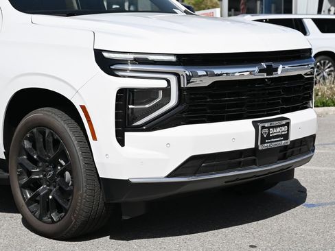 New 2026 Chevrolet Tahoe LS w/ LPO, Dark Essentials Package AWD/4WD image 9