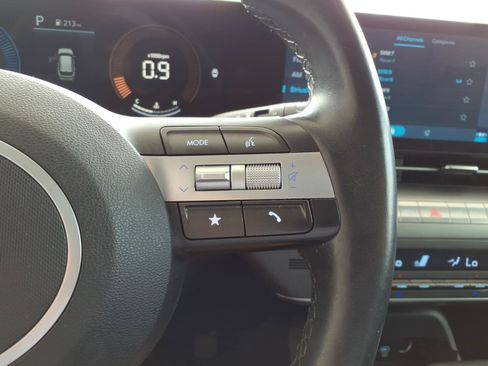 Used 2024 Hyundai Kona SEL AWD/4WD image 14