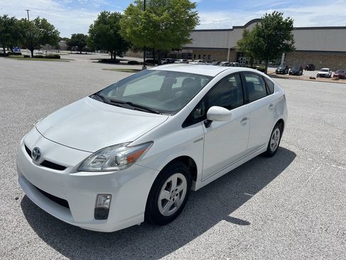 Used 2010 Toyota Prius FWD image 1
