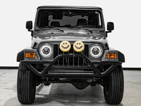 Used 2004 Jeep Wrangler Rubicon w/ Dual Top Group image 3