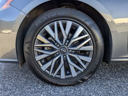 Certified 2024 Nissan Altima 2.5 SV image 12