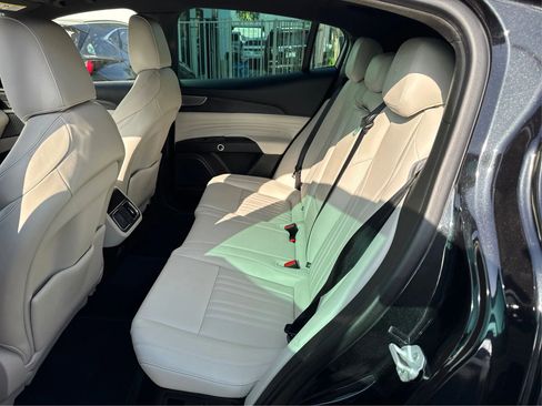 Used 2023 Maserati Grecale Modena image 10