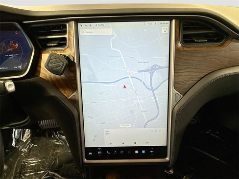 Used 2018 Tesla Model S 75D image 19