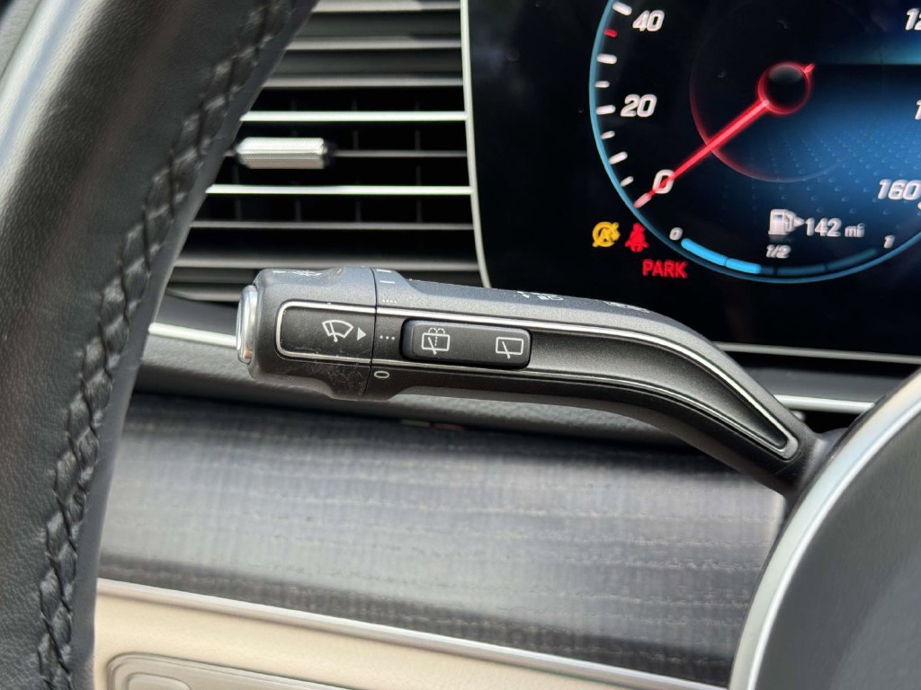 Used 2022 Mercedes-Benz GLE 350 4MATIC image 29
