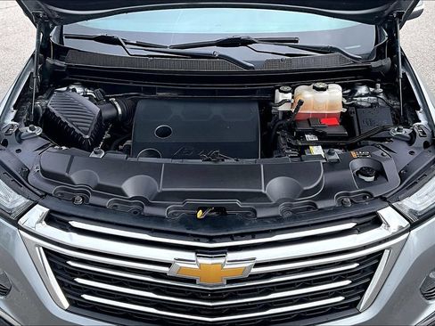 Used 2023 Chevrolet Traverse LT AWD/4WD image 11