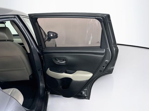 Used 2025 Honda HR-V LX image 29