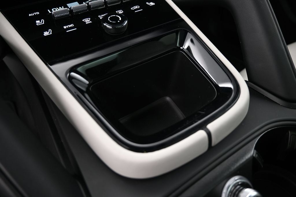 Certified 2026 Porsche Cayenne Coupe AWD/4WD image 18
