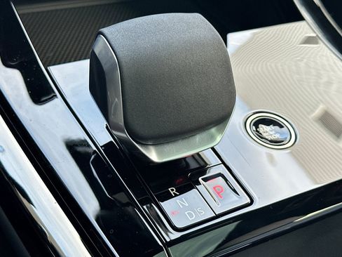 New 2026 Land Rover Range Rover Sport SE image 23