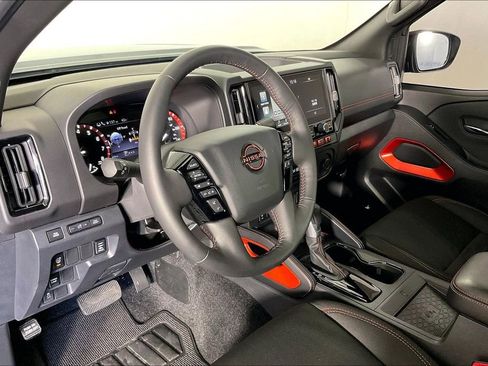 Certified 2025 Nissan Frontier Pro-X w/ Pro Convenience Package image 17