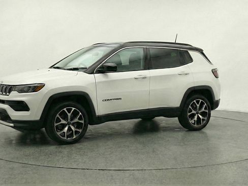 Used 2025 Jeep Compass Limited AWD/4WD image 3