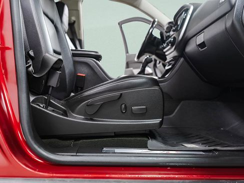 Used 2017 Chevrolet Colorado ZR2 image 39