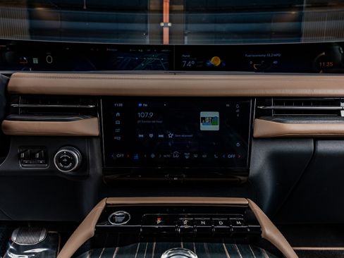 Used 2025 Lincoln Navigator Black Label image 26