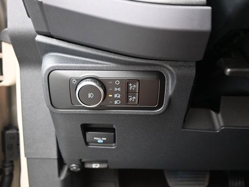 New 2025 Ford Bronco Badlands image 12