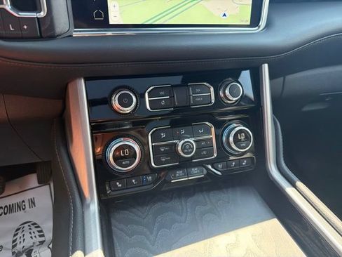 Used 2024 GMC Yukon XL Denali AWD/4WD image 35
