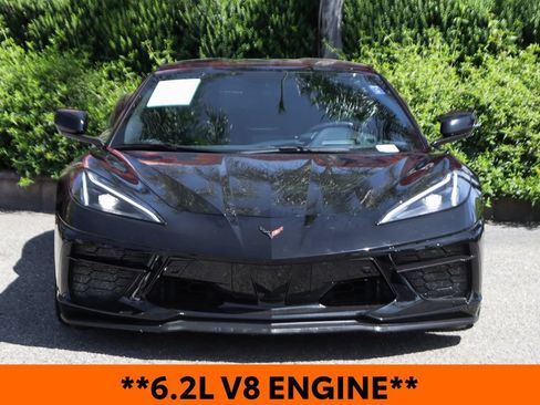 Used 2022 Chevrolet Corvette Stingray Preferred Cpe w/ Z51 Performance Package RWD image 3