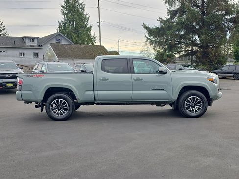 Certified 2022 Toyota Tacoma TRD Sport image 7