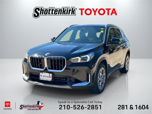 Used 2023 BMW X1 xDrive28i image 1