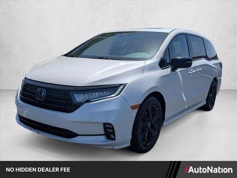 Used 2024 Honda Odyssey Sport image 1