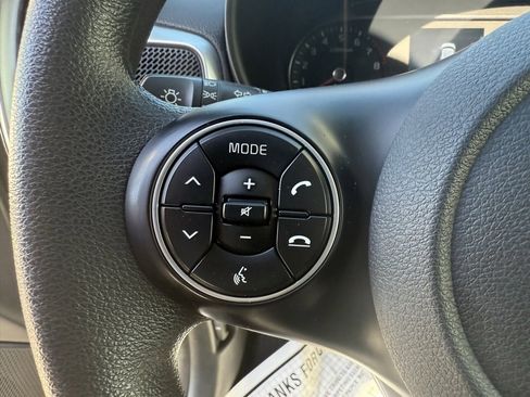 Used 2021 Kia Soul LX image 19