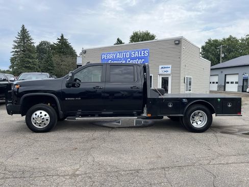 Used 2023 Chevrolet Silverado 3500 LT w/ Convenience Package AWD/4WD image 1