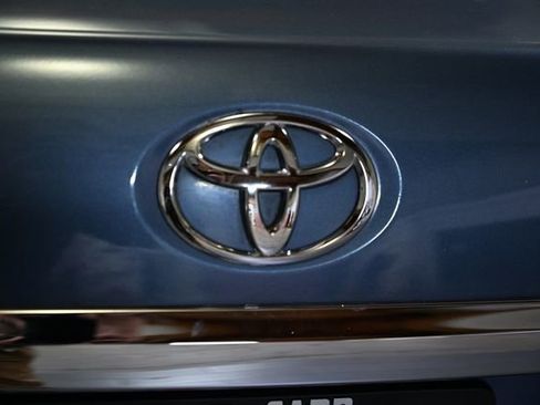 Used 2011 Toyota Yaris Sedan image 8