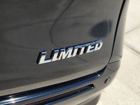 New 2026 Toyota Sienna Limited FWD image 10